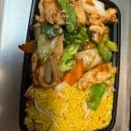 Best Chicken with Garlic Sauce (Combo Platter) in Lincoln Park, NJ